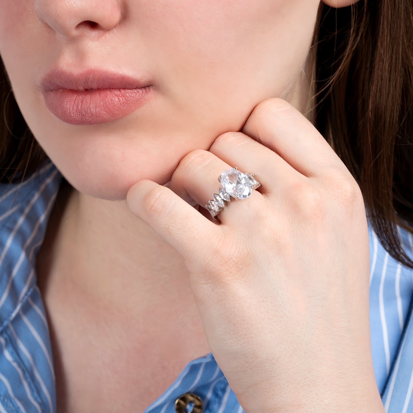 Model wearing Cleopatra Silver Ring on her finger.