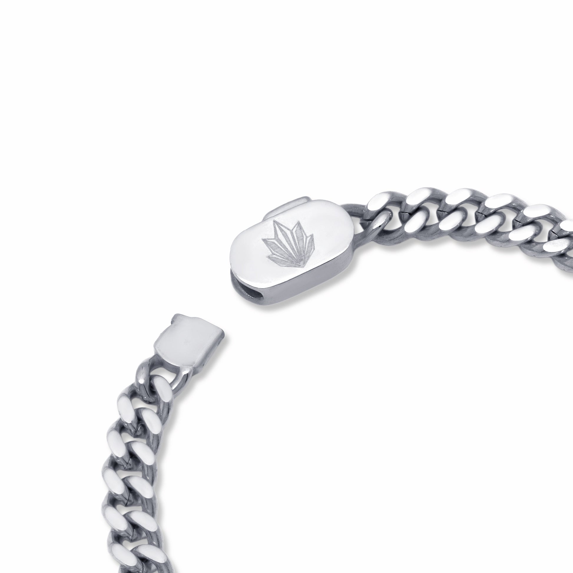 Cuban Chain Bracelet Silver 8mm - unfastened lock with engraved Crysttal Logo